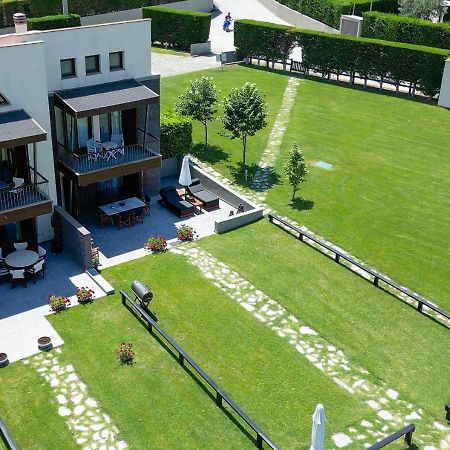 Heaven Luxury Villa Nea Roda Exterior foto
