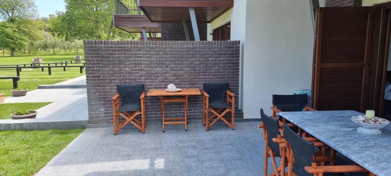Heaven Luxury Villa Nea Roda Exterior foto