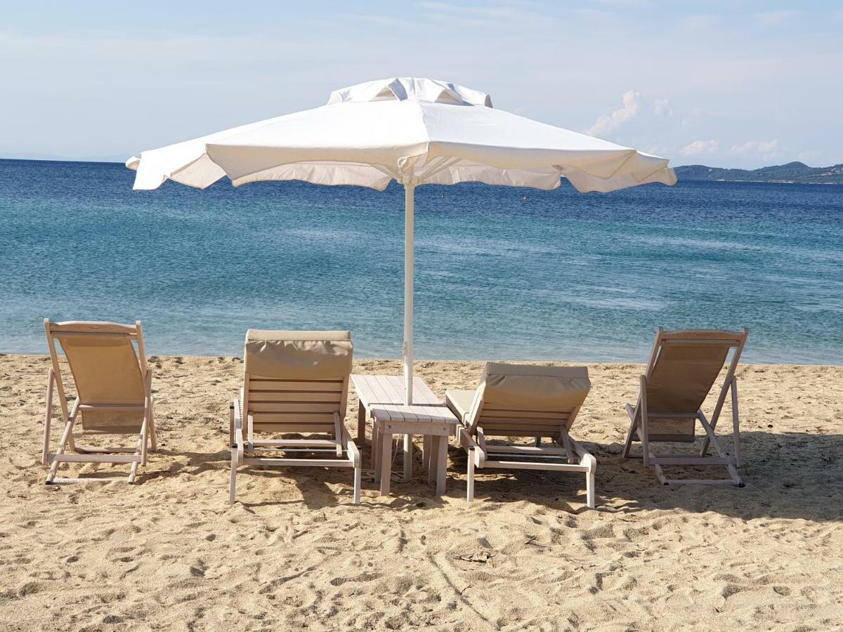 Heaven Luxury Villa Nea Roda Exterior foto
